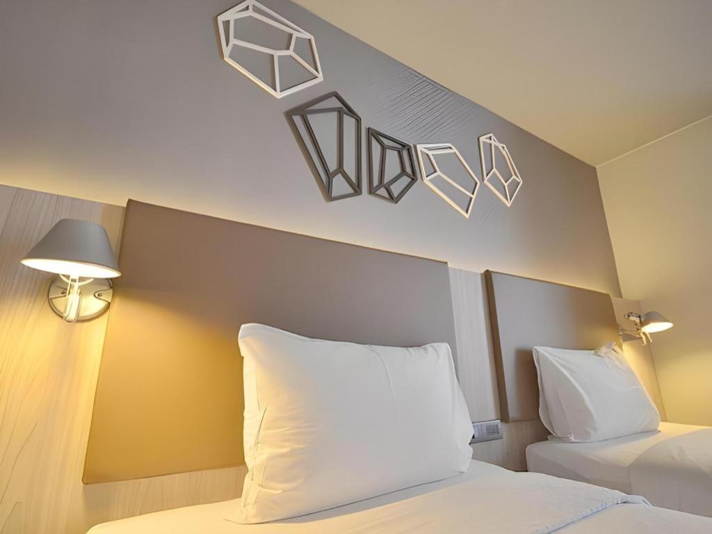 בנגקוק The Heritage Silom Hotel מראה חיצוני תמונה