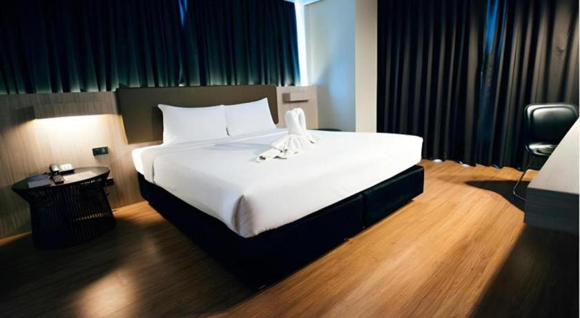 בנגקוק The Heritage Silom Hotel מראה חיצוני תמונה